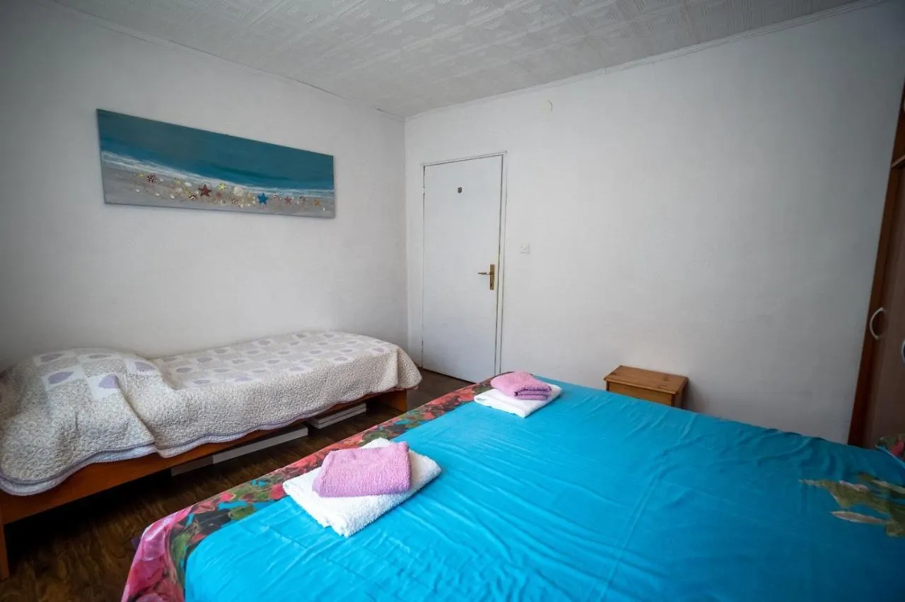 Apartman Mira II